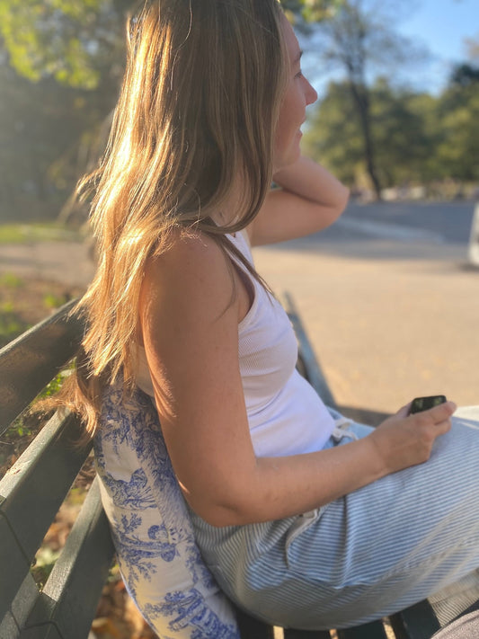 Back Pain During Early Pregnancy: The Hormonal Reality vs The Mechanical Fix